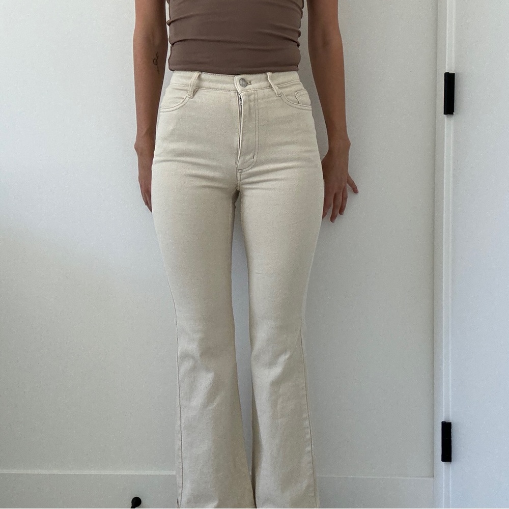 Cream aritzia flare pants - size 0